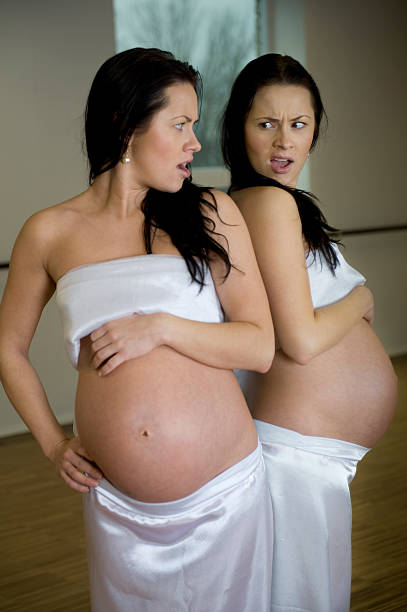 istock Pregnant girl 471157423