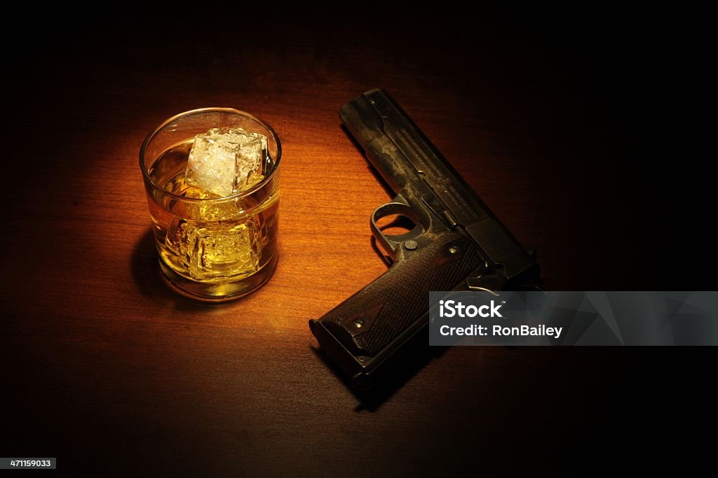 Cine negro Scotch y Fourty cinco - Foto de stock de Arma libre de derechos