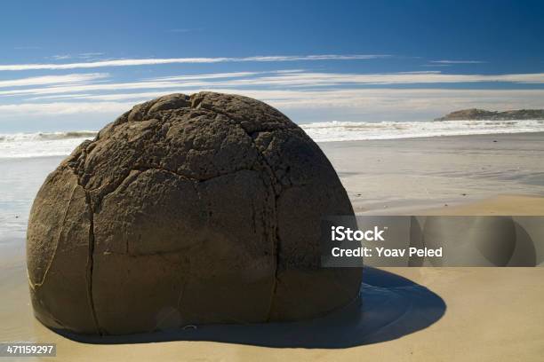 Berühmte Moeraki Boulders Neuseeland Stockfoto und mehr Bilder von Biegung - Biegung, Bizarr, Fels