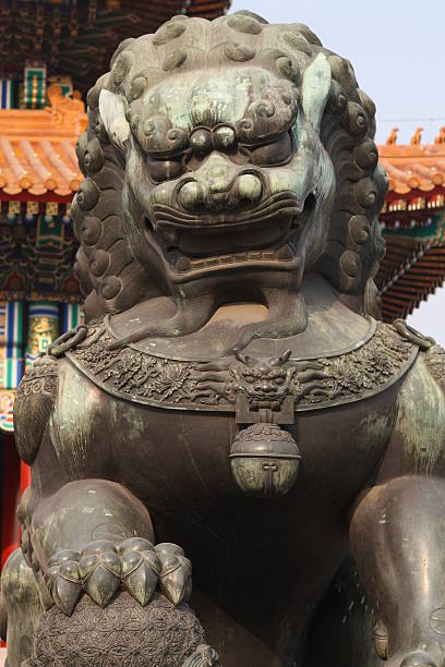 istock Bronze statue of imperial Lion 471160085
