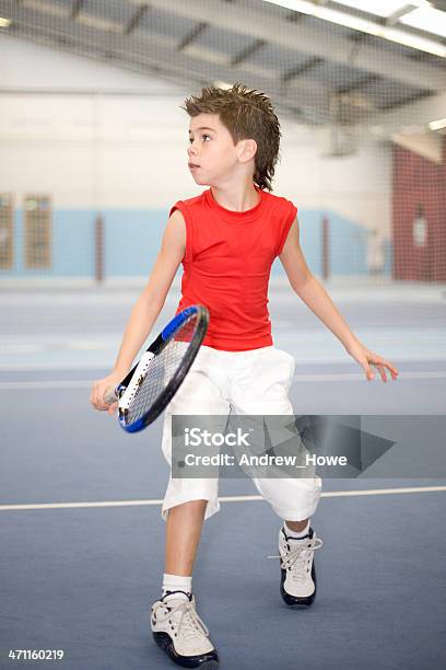 Da Tennis - Fotografie stock e altre immagini di 8-9 anni - 8-9 anni, Ambientazione interna, Attività