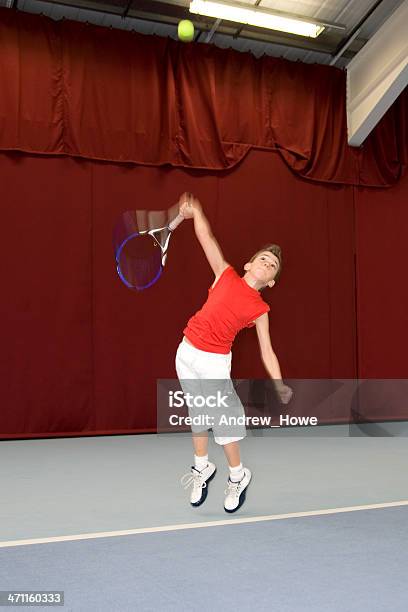 Tennis Stockfoto und mehr Bilder von 8-9 Jahre - 8-9 Jahre, Aktiver Lebensstil, Aktivitäten und Sport