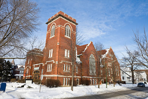 istock Red Brick Church in Chicago 471160685