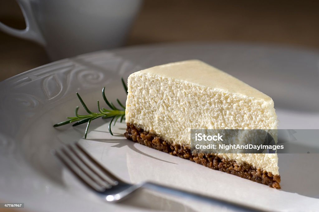 Stück (Käsekuchen zum Dessert mit Kaffee XXL erhältlich - Lizenzfrei Käsekuchen Stock-Foto