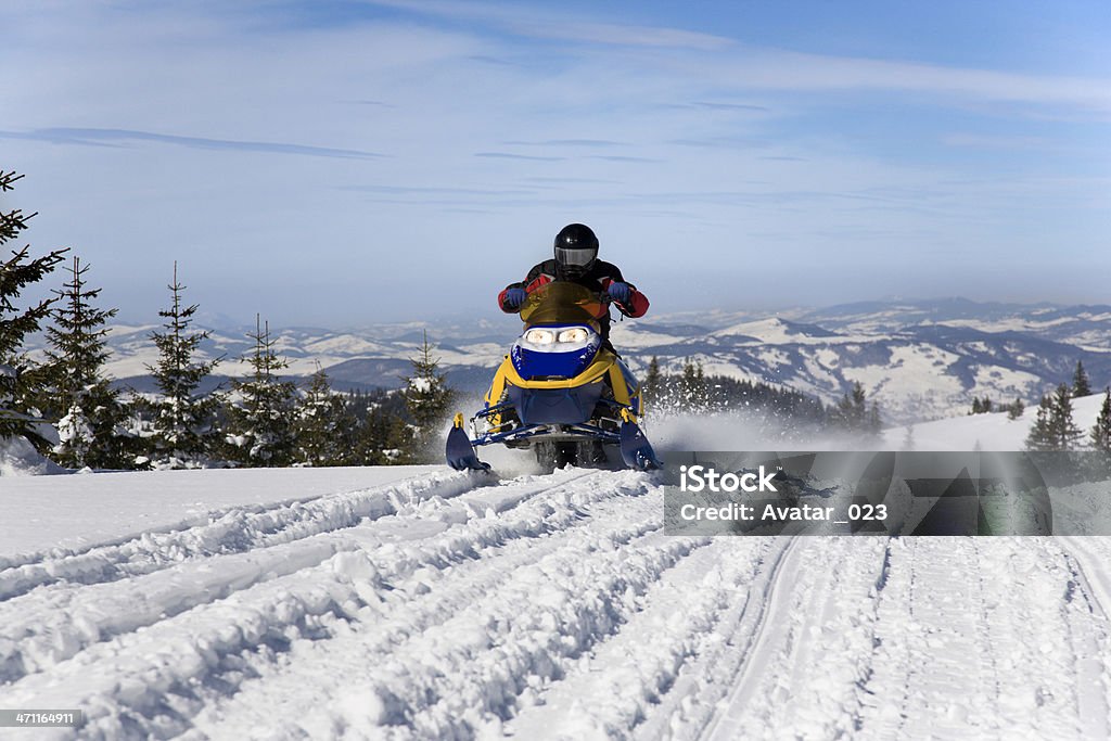 현대적이다 Snowmobile - 로열티 프리 스노모빌 스톡 사진