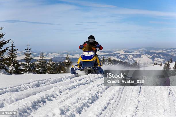 현대적이다 Snowmobile 스노모빌에 대한 스톡 사진 및 기타 이미지 - 스노모빌, 산, 드라이브