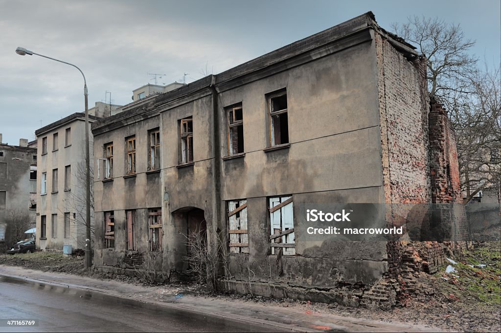 Old Tenement - Foto de stock de Abandonado libre de derechos