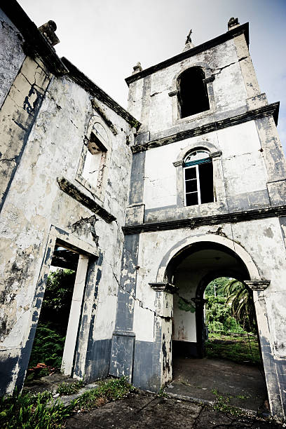 istock Abanodoned Church 471170583