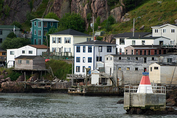 istock Fishermans's houses 471171543