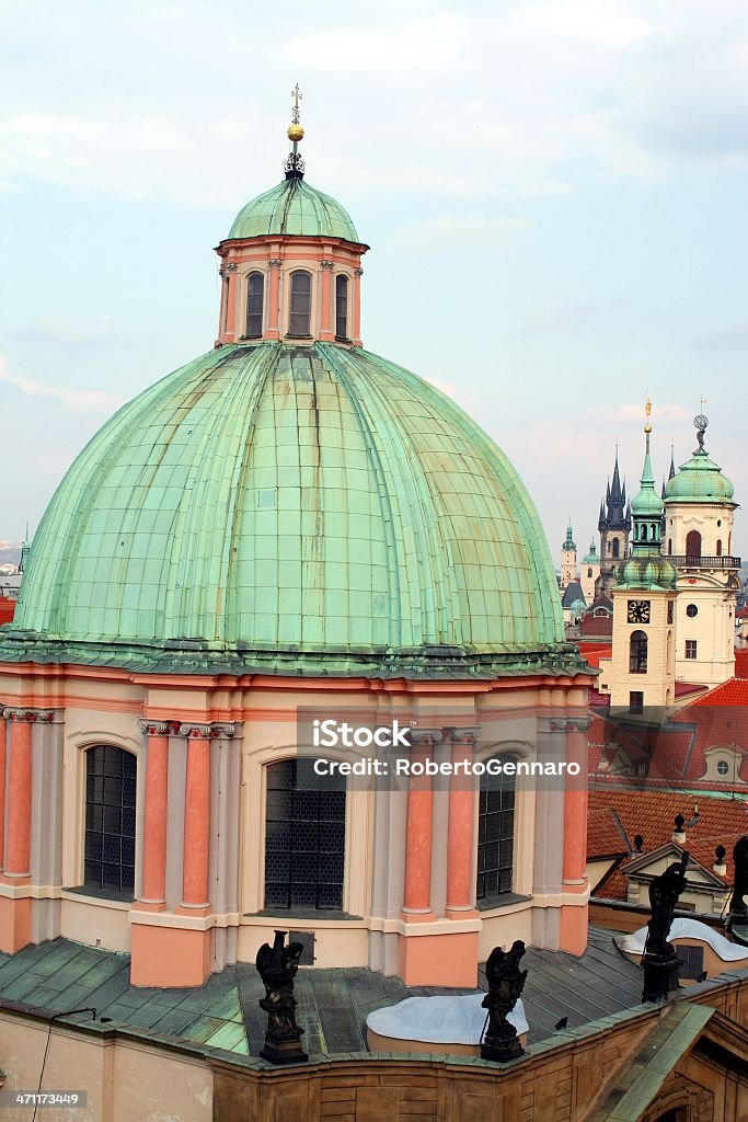 Iglesia de san francisco serafín's dome. - Foto de stock de Aguja - Chapitel libre de derechos