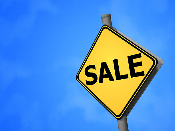 istock Sale Road Sign 471175939
