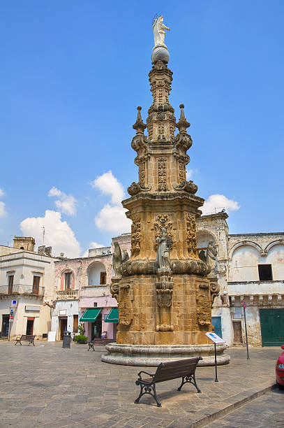 virgin colonna. nardò. puglia. italia. - pinnacle foto e immagini stock