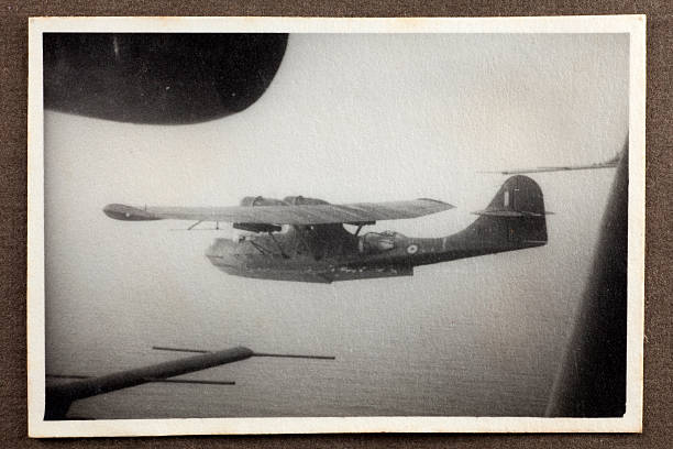 raf catalinas по реке нил - military reconnaissance airplane стоковые фото и изображения