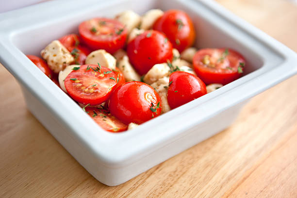 istock Bocconcini and Tomato Salad 471185887