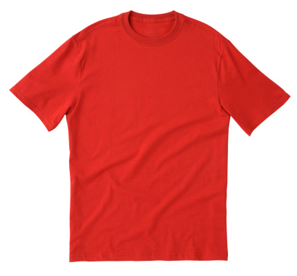 Camiseta roja frontal en blanco con trazado de recorte. photo