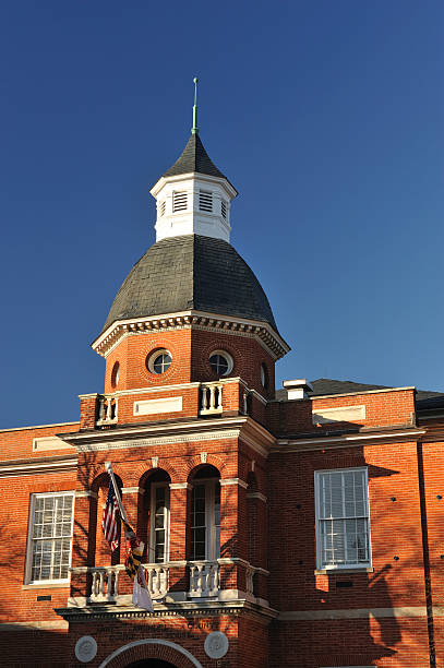 istock Court House 471191217