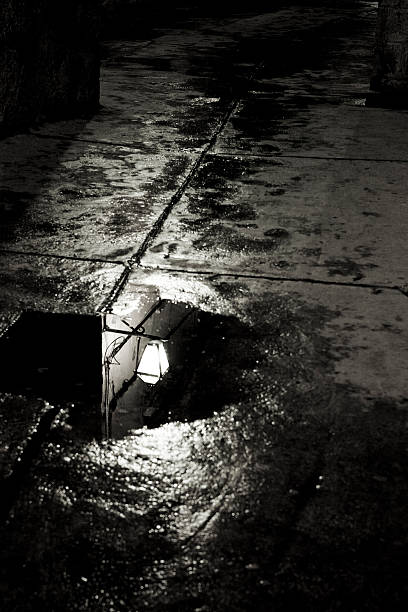 istock Lonely dark alley 471192325
