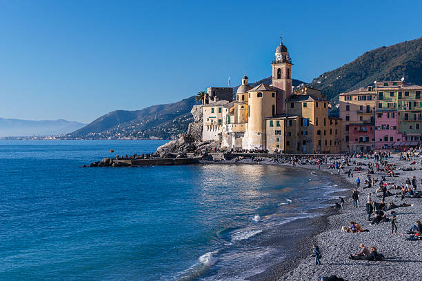 istock Basilica Santa Maria dell'Assunta in Camogli 471192504