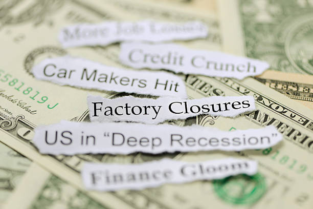 istock Factory closures and US recession 471192693