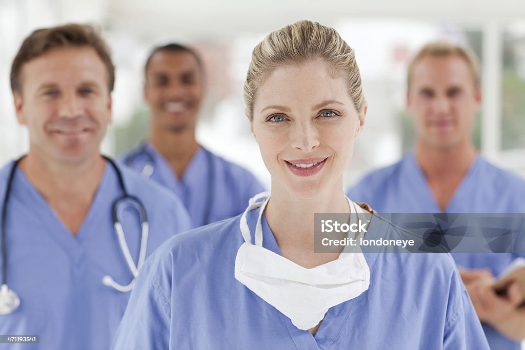 Grupa uśmiech personel medyczny. - Zbiór zdjęć royalty-free (Młody dorosły)