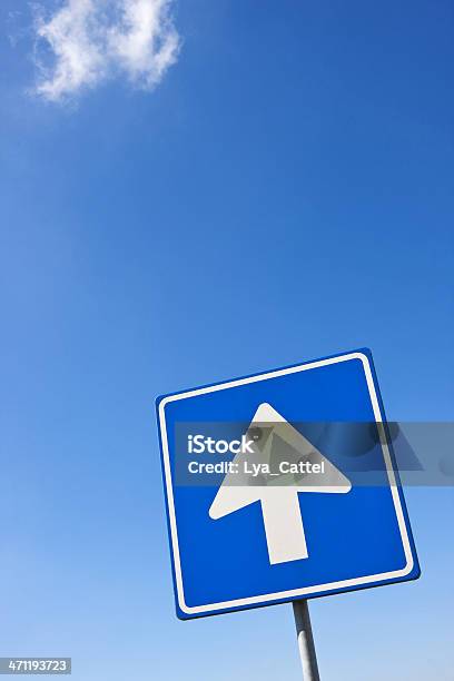 Arrow Sign Straight Ahead Xl Stock Photo - Download Image Now - Arrow Symbol, Blue, Cloud - Sky