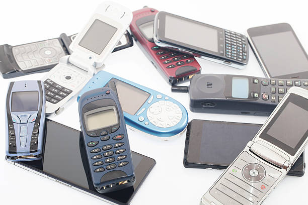 istock Old and new Mobile phones, smartphone 471193794