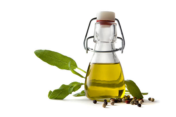 istock Flavouring: Olive Oil, Sage and Pepper 471195521