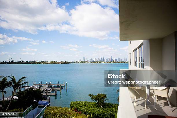 Mieszkanie W South Beach - zdjęcia stockowe i więcej obrazów Budowla mieszkaniowa - Budowla mieszkaniowa, Krajobraz miejski, Miami