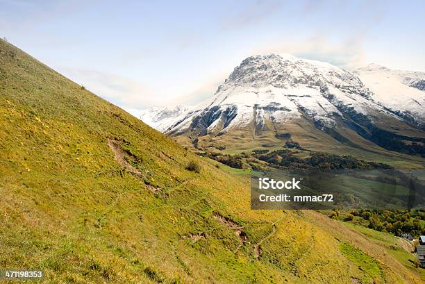 Mountain Mit Ersten Schnee Stockfoto und mehr Bilder von Alpen - Alpen, Anhöhe, Berg