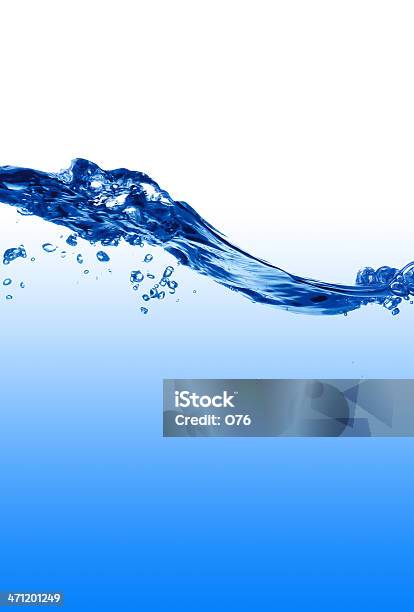 Água Bolhas E Ondas Electromagnéticas - Fotografias de stock e mais imagens de Azul - Azul, Bolha - Estrutura Física, Chapinhar