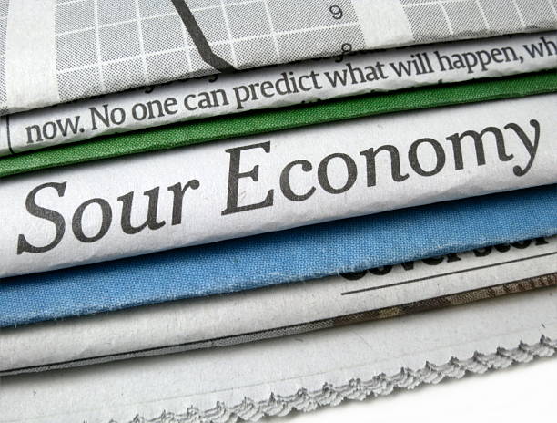 サワー経済のヘッドライン - newspaper headline unemployment finance recession ストックフォトと画像