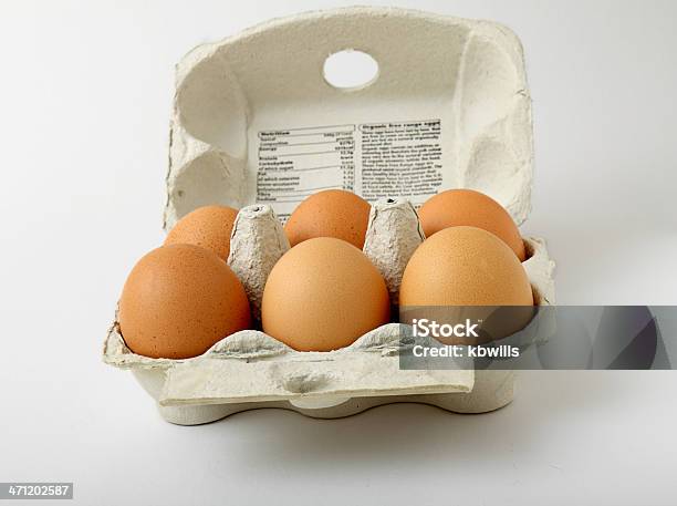 Seis Orgânico De Granja De Ovos Na Embalagem Exterior - Fotografias de stock e mais imagens de Alimento Básico
