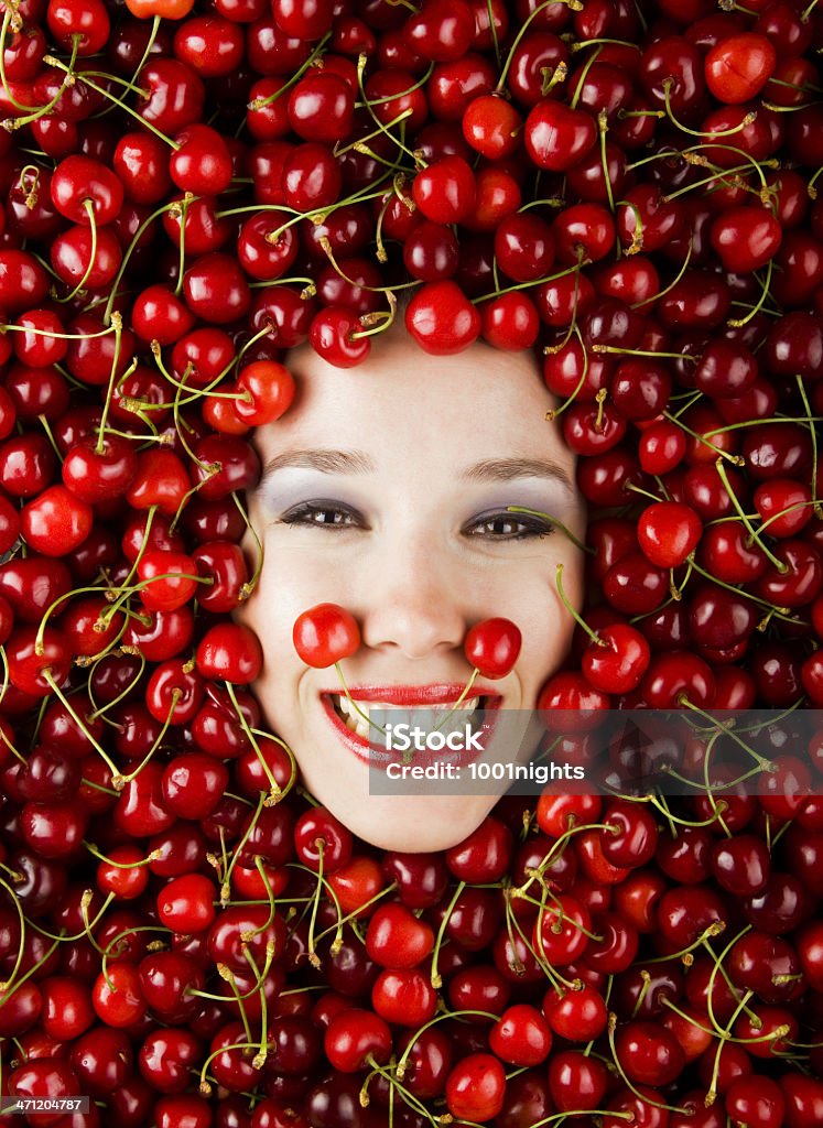 Fille drôle cerise - Photo de Adolescent libre de droits