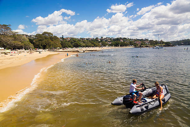 balmoral beach - uncoordinated stock-fotos und bilder