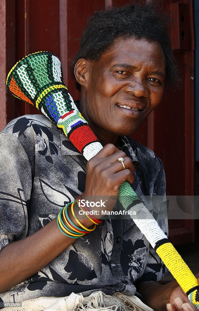 Mujer con un Vuvuzela Sudáfrica - Foto de stock de Vuvuzela libre de derechos