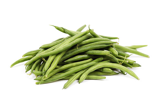 des haricots verts - green bean photos et images de collection