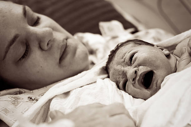 istock Newborn And Mother 471218469