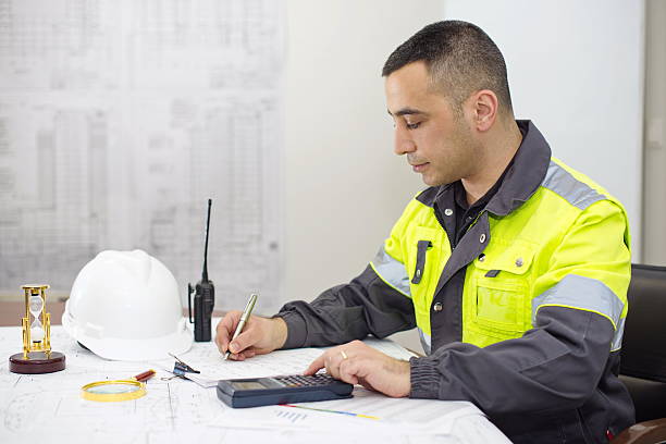 escritório de construção civil engenheiro - civil building imagens e fotografias de stock