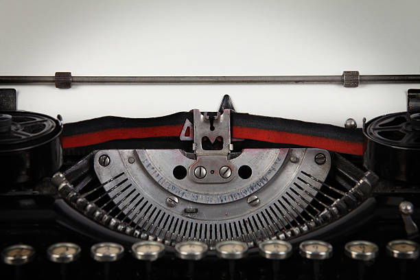 古いタイプライターの細部 - writing machine ストックフォトと画像