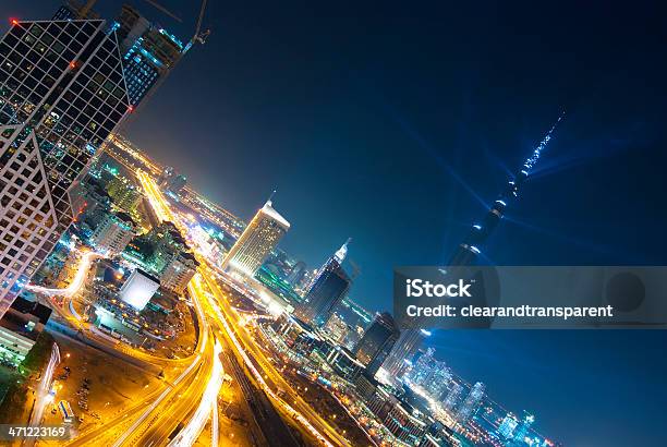 Центр Дубая — стоковые фотографии и другие картинки Автомобиль - Автомобиль, Аравия, Башня