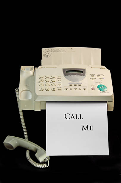 «m'appeler "un télécopieur - fax paper photos et images de collection