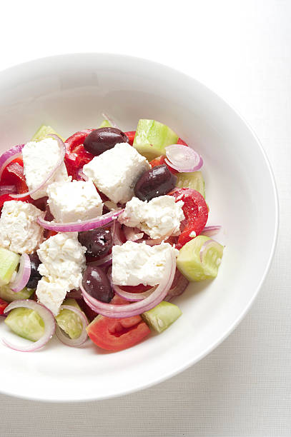 griechischer salat - fetta cheese fotos stock-fotos und bilder