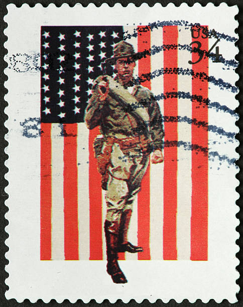istock US world war I soldier and American flag 471234431