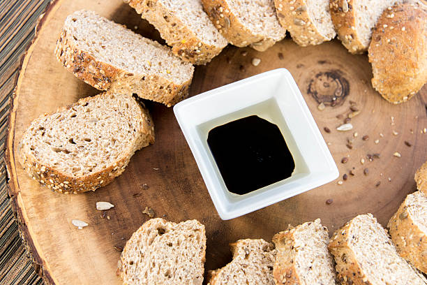 istock fresh baked loaf of whole grains bread 471235758