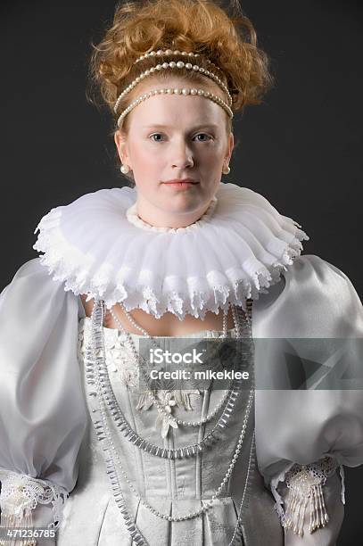Queen Elizabeth Stockfoto und mehr Bilder von 20-24 Jahre - 20-24 Jahre, Abendkleid, Attraktive Frau