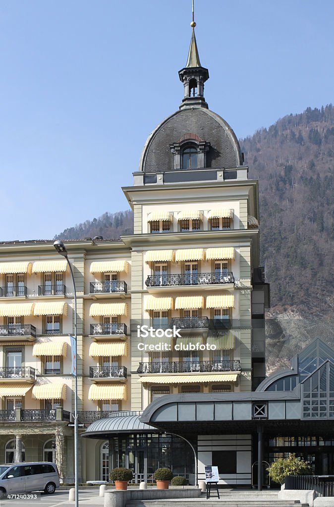 Luksusowe wiktoriańskim Budynek hotelu w Interlaken, Szwajcaria - Zbiór zdjęć royalty-free (Alpy)
