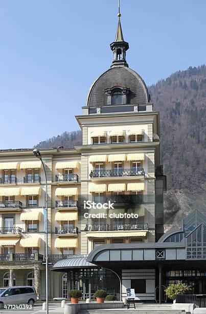 Luksusowe Wiktoriańskim Budynek Hotelu W Interlaken Szwajcaria - zdjęcia stockowe i więcej obrazów Alpy