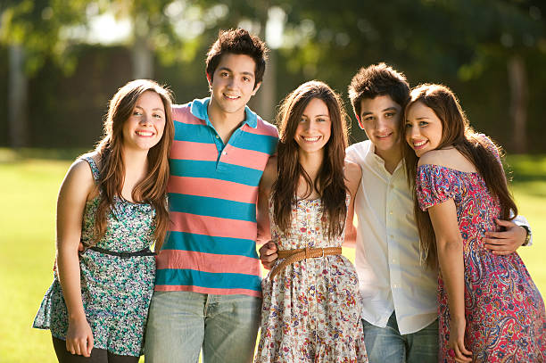 istock Lovely latin friends 471242651