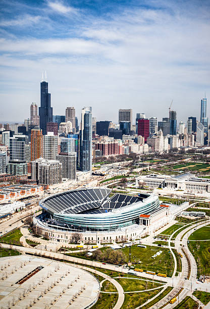 istock Aerial View of Chicago Skyline 471243029