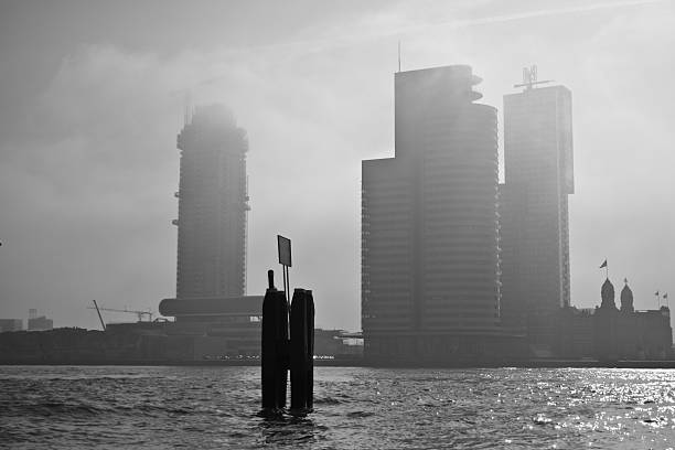 istock Rotterdam in Fog 471245695